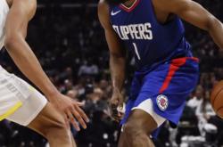 爱游戏体育-关于爵士碾压法国男篮，哈登三分雨点燃全场的信息