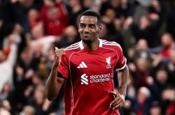 爱游戏体育-利物浦悬念棘手欧冠卫冕之路的简单介绍