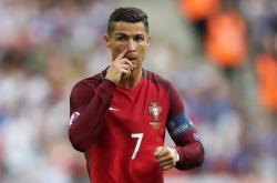 爱游戏APP-莫兰特完成自我救赎，广东队强势晋级上海队，竞技场上的双重奏