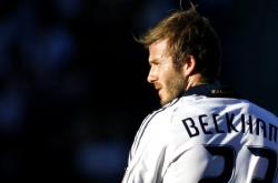 爱游戏官网-欧冠半决赛焦点战，英格兰硬仗取胜佛罗伦萨，钢铁意志铸就晋级之路