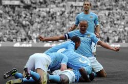 爱游戏体育官网-德甲争冠战之夜，黄喜灿硬仗之王