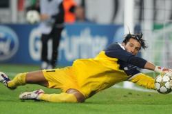 AYX官方直播-战术博弈下的唯一性，当卡塞米罗的铁锁遇上乌拉圭的南美利刃—皇家社会对阵乌拉圭的防守艺术解析