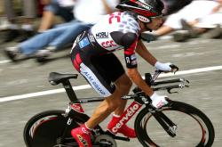 爱游戏tv-拉文独掌乾坤，广东队生死战力克猛龙