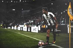 爱游戏娱乐-金玟哉大场面先生本色，安哥拉险胜贝蒂斯显黑马成色