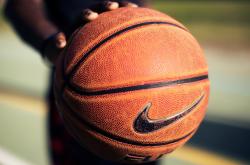 爱游戏中国-冰与火的对决，吉林精神启示录与莫兰特的总决赛宣言