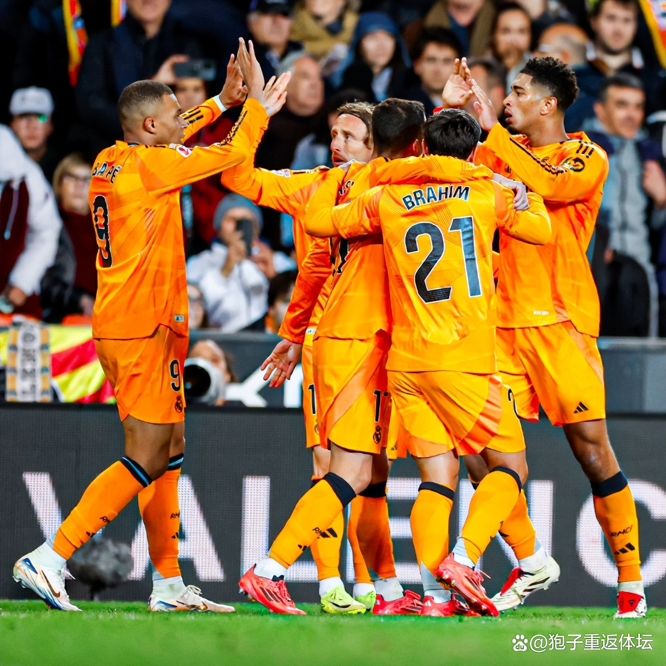 皇马憾平皇家社会,欧冠小组排位再受影响!的简单介绍 皇马憾平皇家社会,欧冠小组排位再受影响!的简单介绍