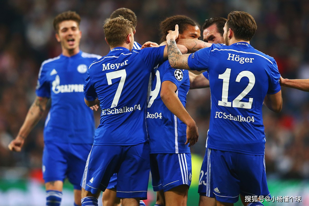 沃尔夫斯堡主场胜利，稳固中游位置的简单介绍