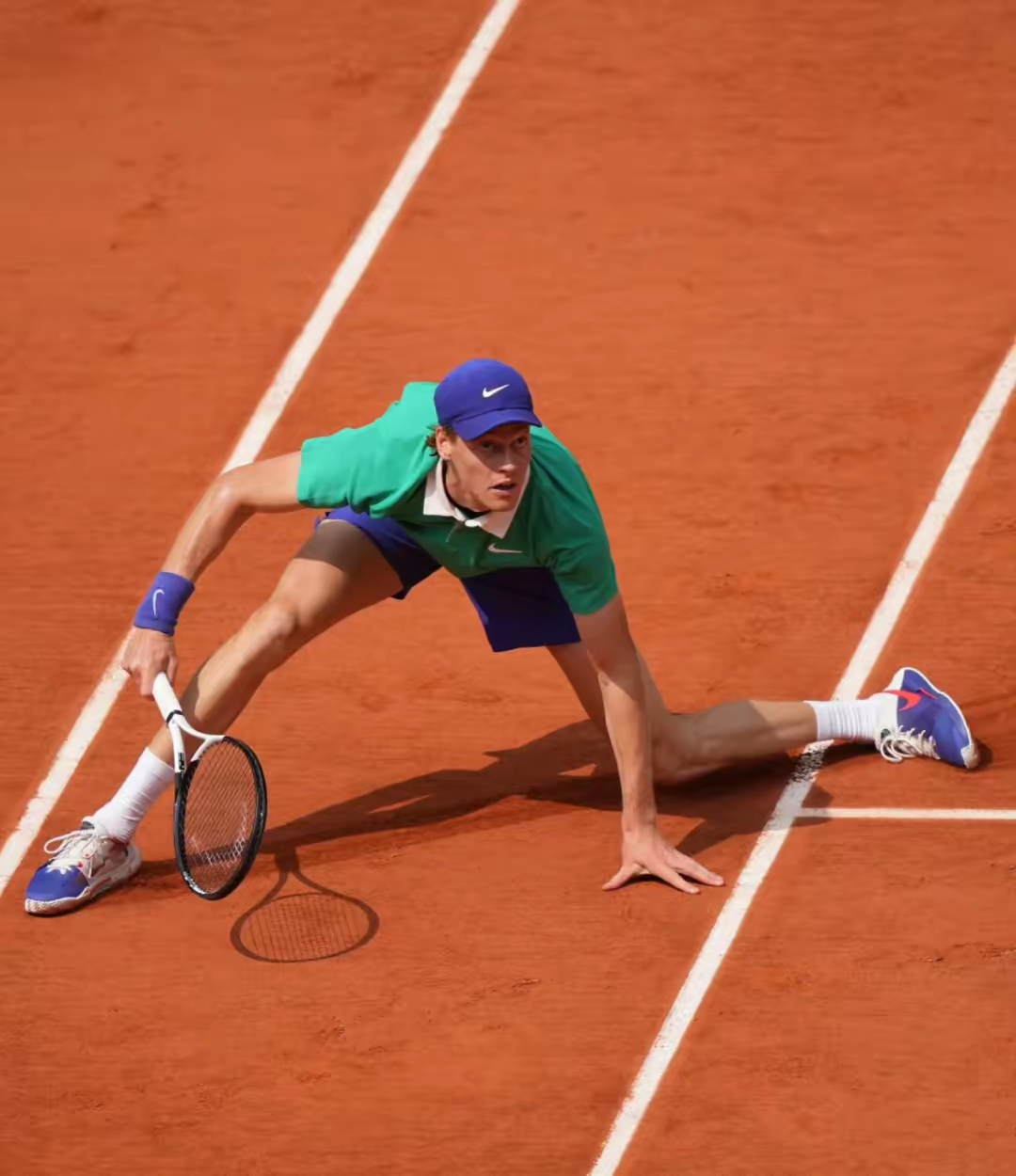 法国田径选手实现突破，成功晋级决赛