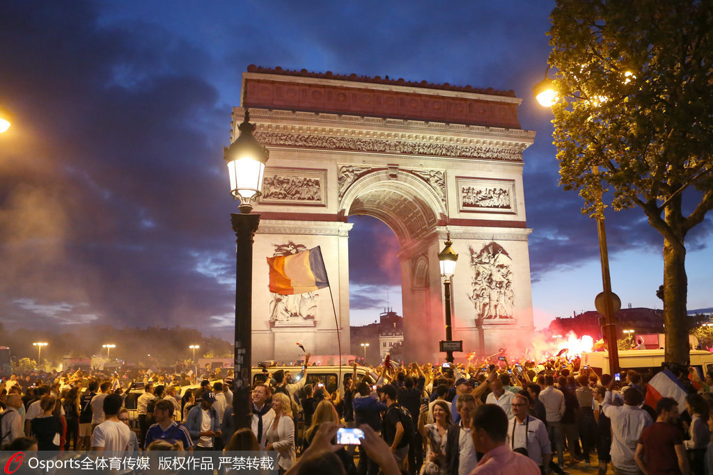 秘鲁队在比赛中勇夺胜利，成功晋级