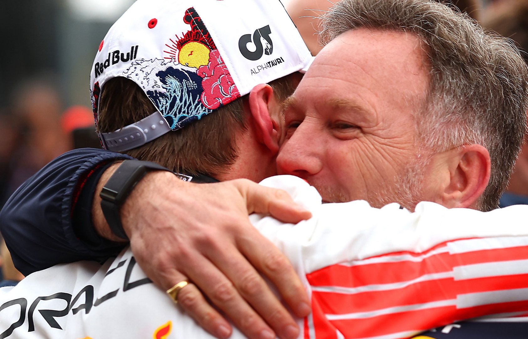 关于索伯车队横扫红牛车队,维斯塔潘惊艳四座的信息 关于索伯车队横扫红牛车队,维斯塔潘惊艳四座的信息