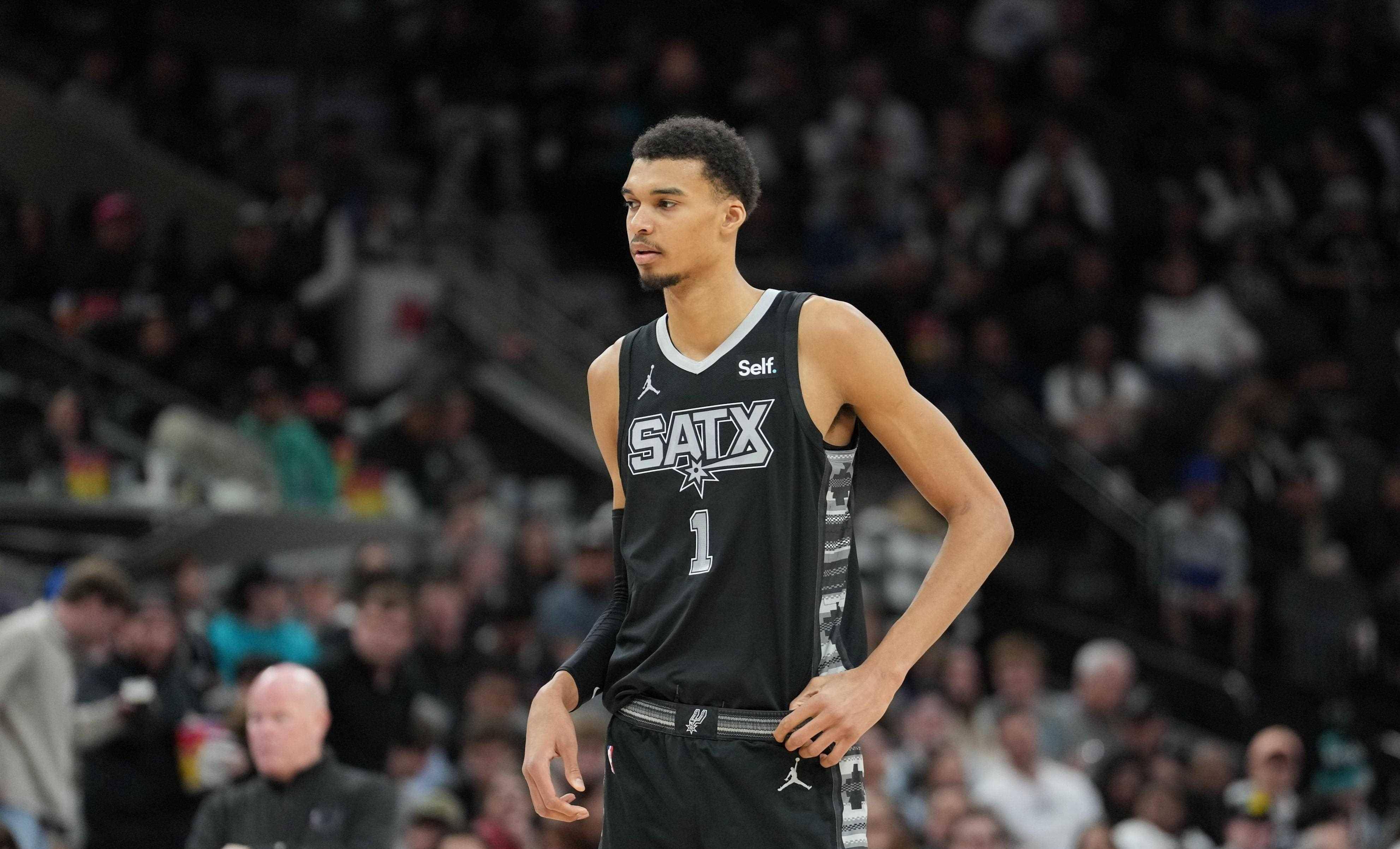 南韩男篮横扫国王,麦科勒姆高光表现的简单介绍 南韩男篮横扫国王,麦科勒姆高光表现的简单介绍