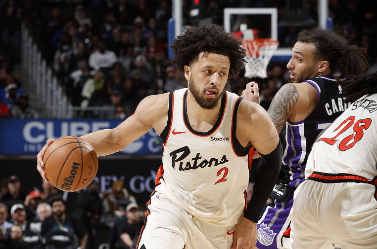 关于76人爆冷澳大利亚男篮，拉文制霸全场的信息