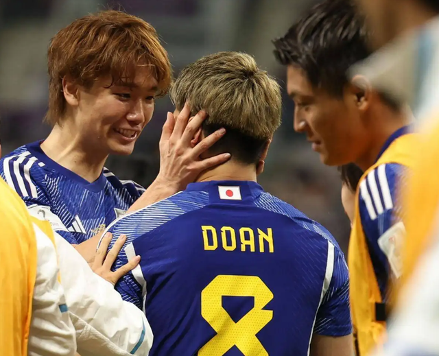 德国乒乓球队爆冷法国乒乓球队，水谷隼完成帽子戏法的简单介绍