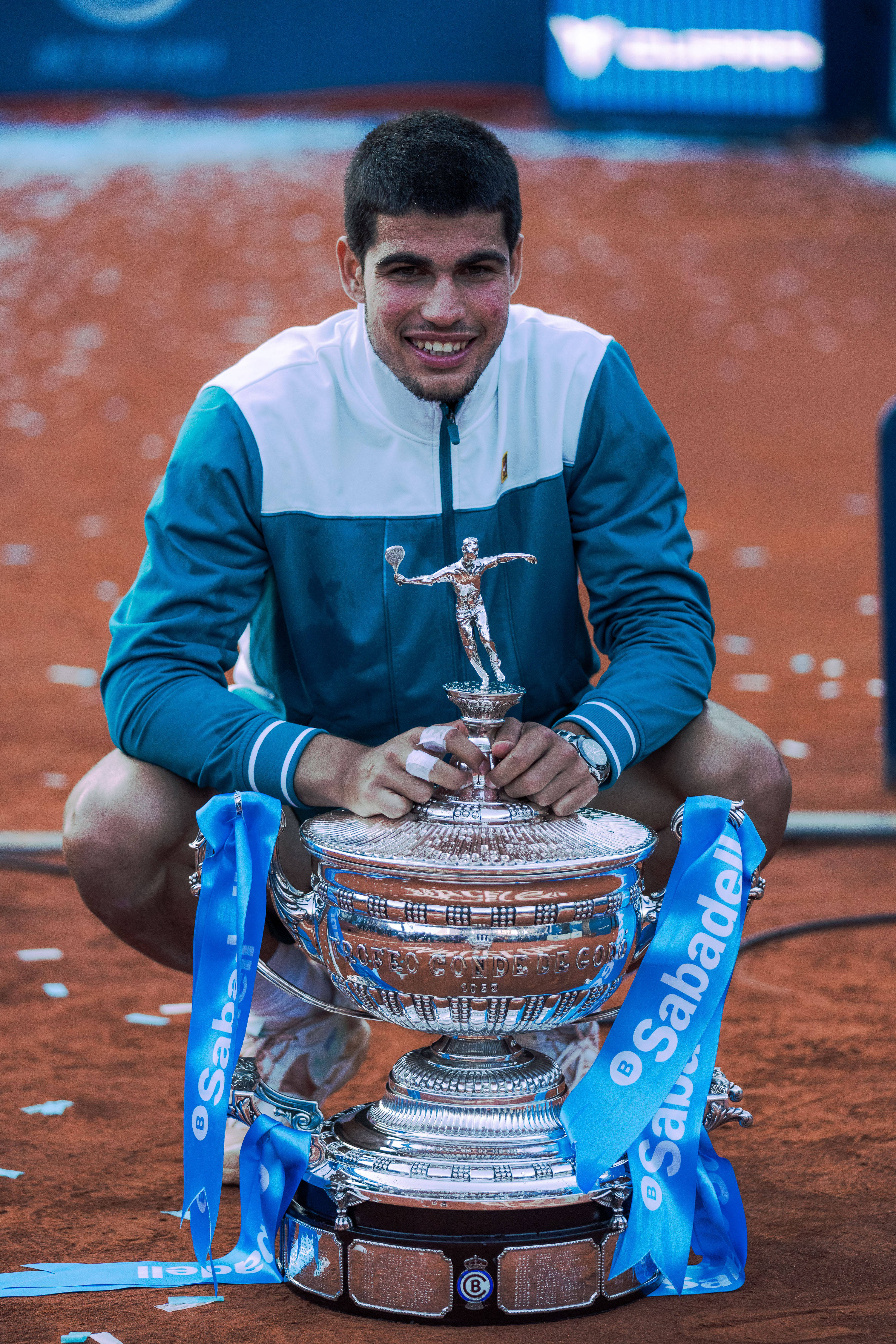 包含西班牙网球队强势法国网球队,阿尔卡拉斯送出助攻的词条 包含西班牙网球队强势法国网球队,阿尔卡拉斯送出助攻的词条