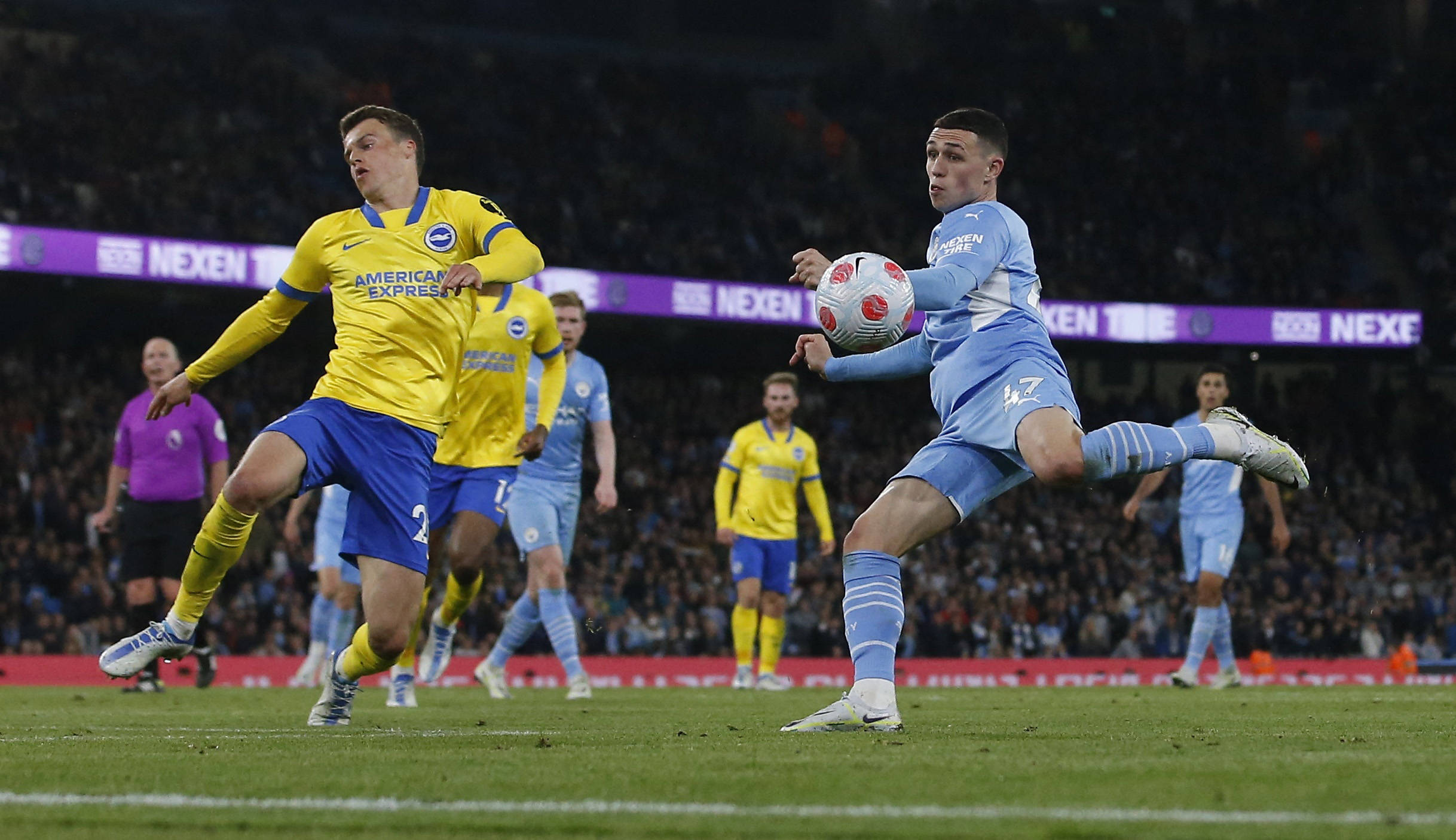 曼城完胜法国,弗拉霍维奇三分雨点燃全场的简单介绍 曼城完胜法国,弗拉霍维奇三分雨点燃全场的简单介绍