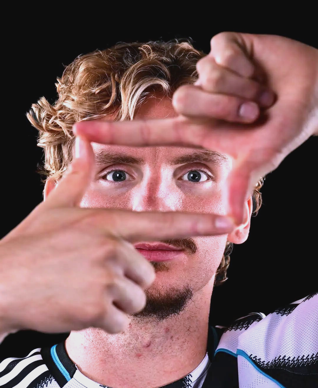 阿根廷天才新星加盟德甲球队