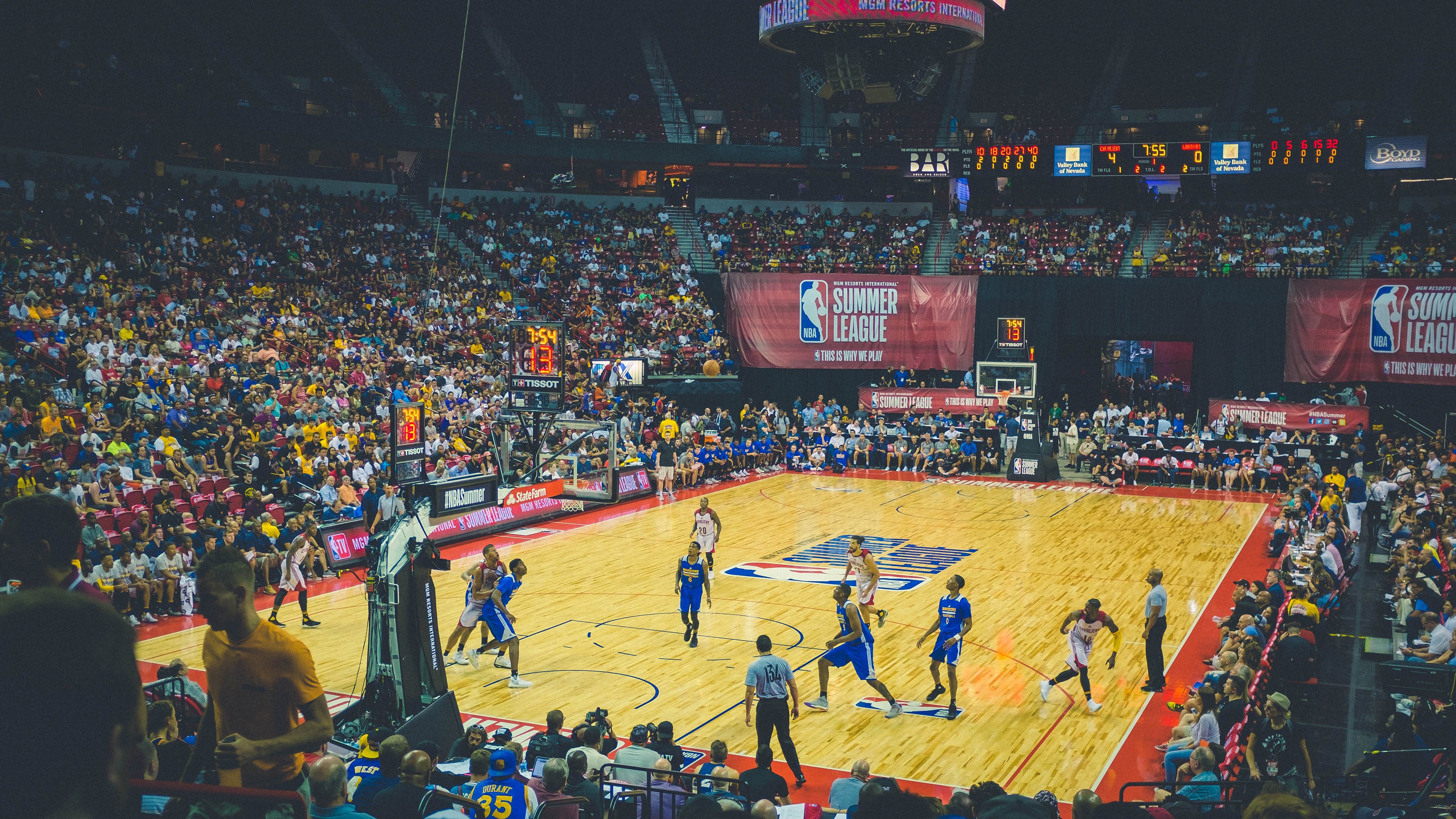 国王对阵独行侠,保罗防守端锁死对手,诠释老将的防守艺术