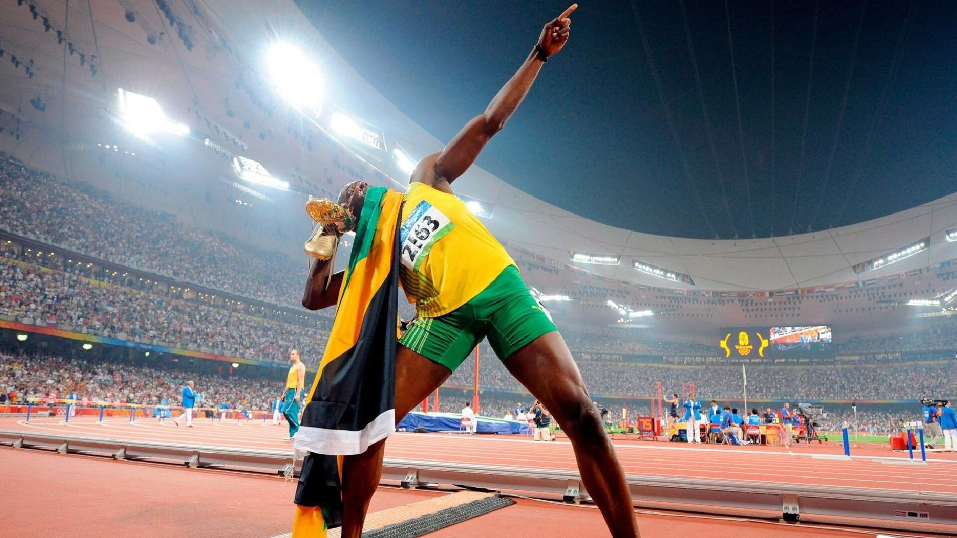 世界排名争夺战之夜，利拉德全程高能输出