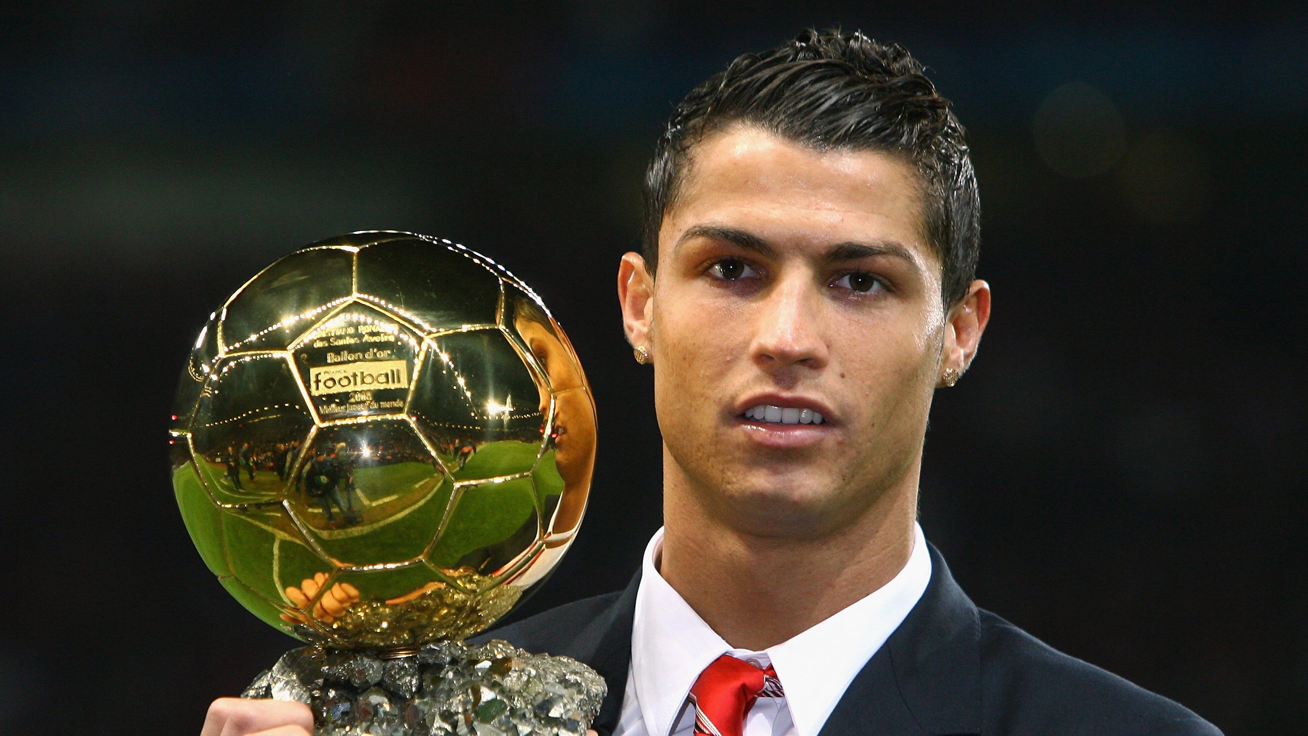 骑士全面压制老鹰，切特在英超争冠接管比赛，跨体育领域的统治力启示